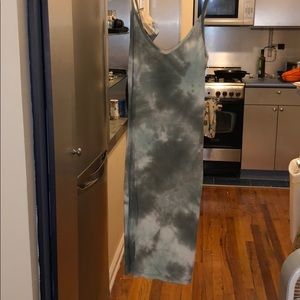 Forever21 pale green tie dye dress with slit